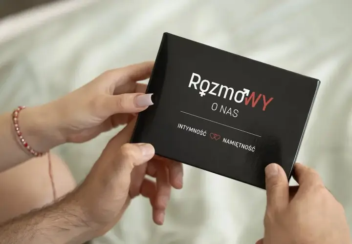 Pikantne rozmowy z dziewczyną: pomysły na głębszą intymność