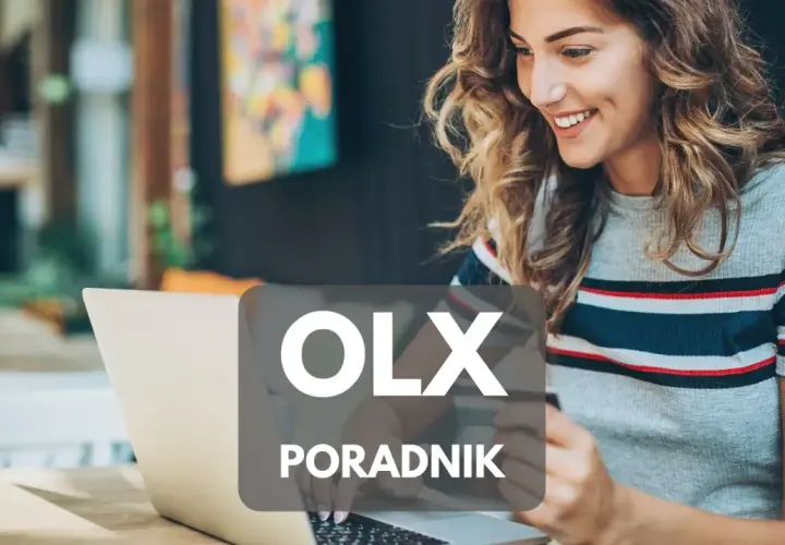 Uśmiechnięta kobieta korzysta z laptopa, ucząc się, jak sprzedawać na OLX. Poradnik OLX.