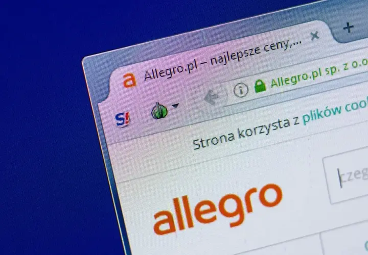Ekran przeglądarki z widocznym logo Allegro i informacją o ochronie kupujących. Bezpieczne zakupy to podstawa!